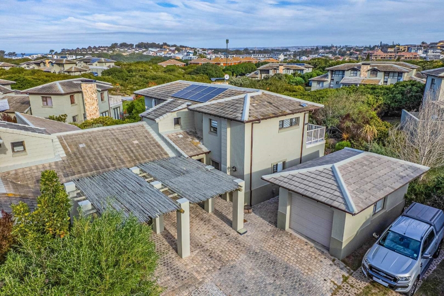 4 Bedroom Property for Sale in Hartenbos Landgoed Western Cape